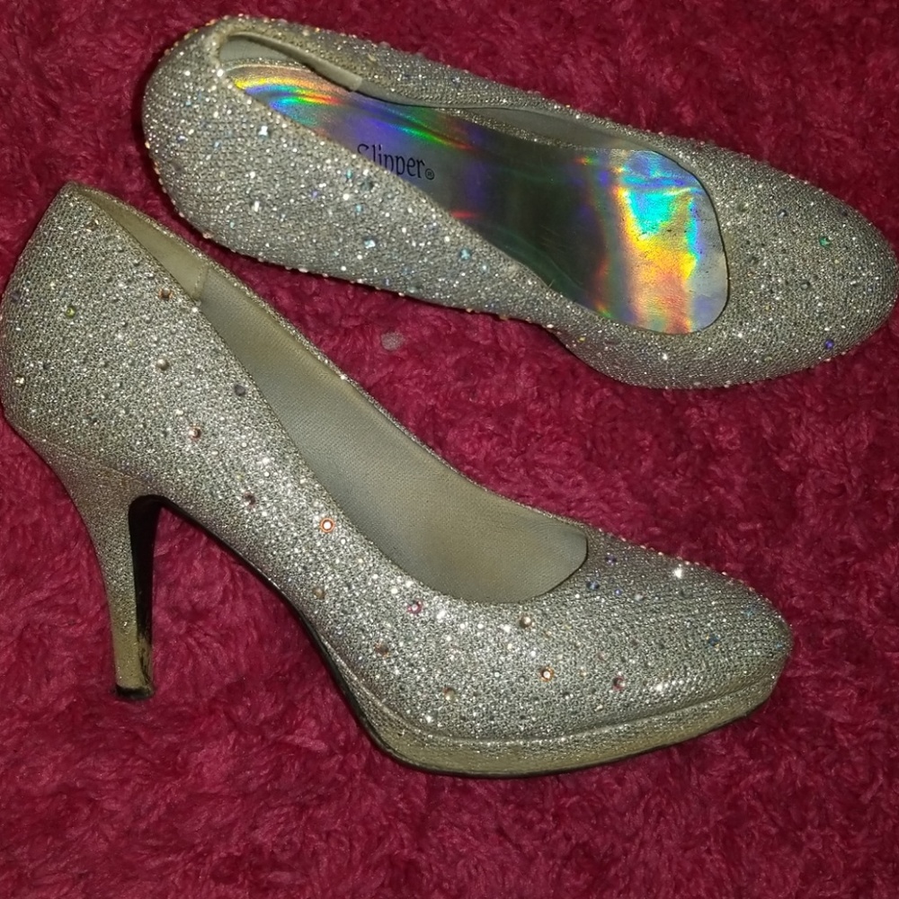 Heels - Picture 2 of 2